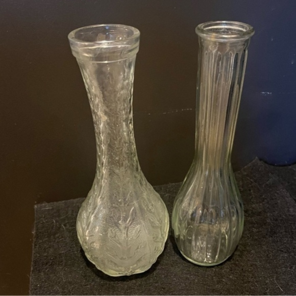 Vintage 9” Bud Vases Clear Glass Set of Two - Picture 4 of 11